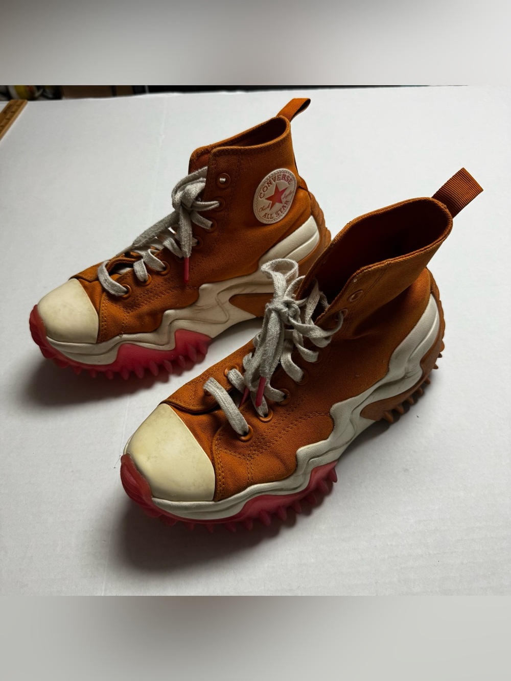 Converse Run Star Motion High Desert Gradient Sneakers In Monarch/Strawberry Jam